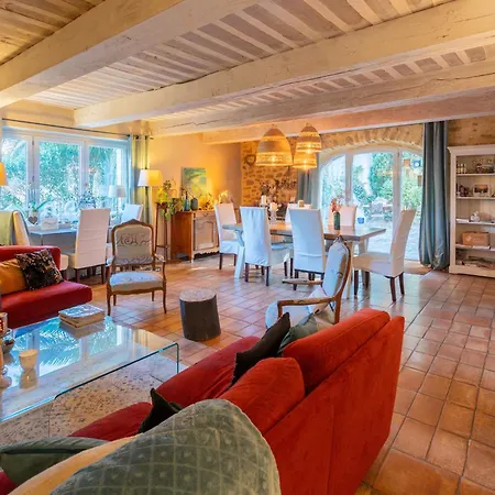 Vakantiehuis Les Aiguieres En Provence *