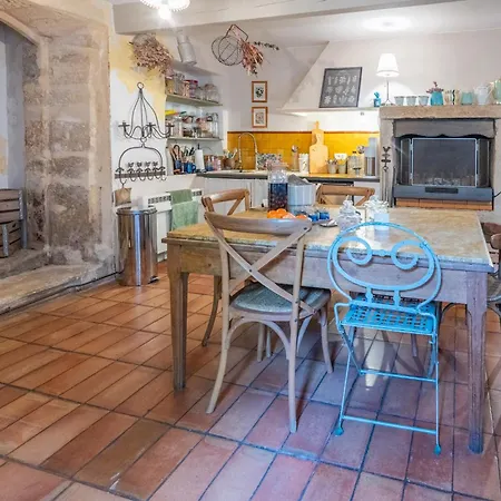 Les Aiguieres En Provence Suze-la-Rousse
